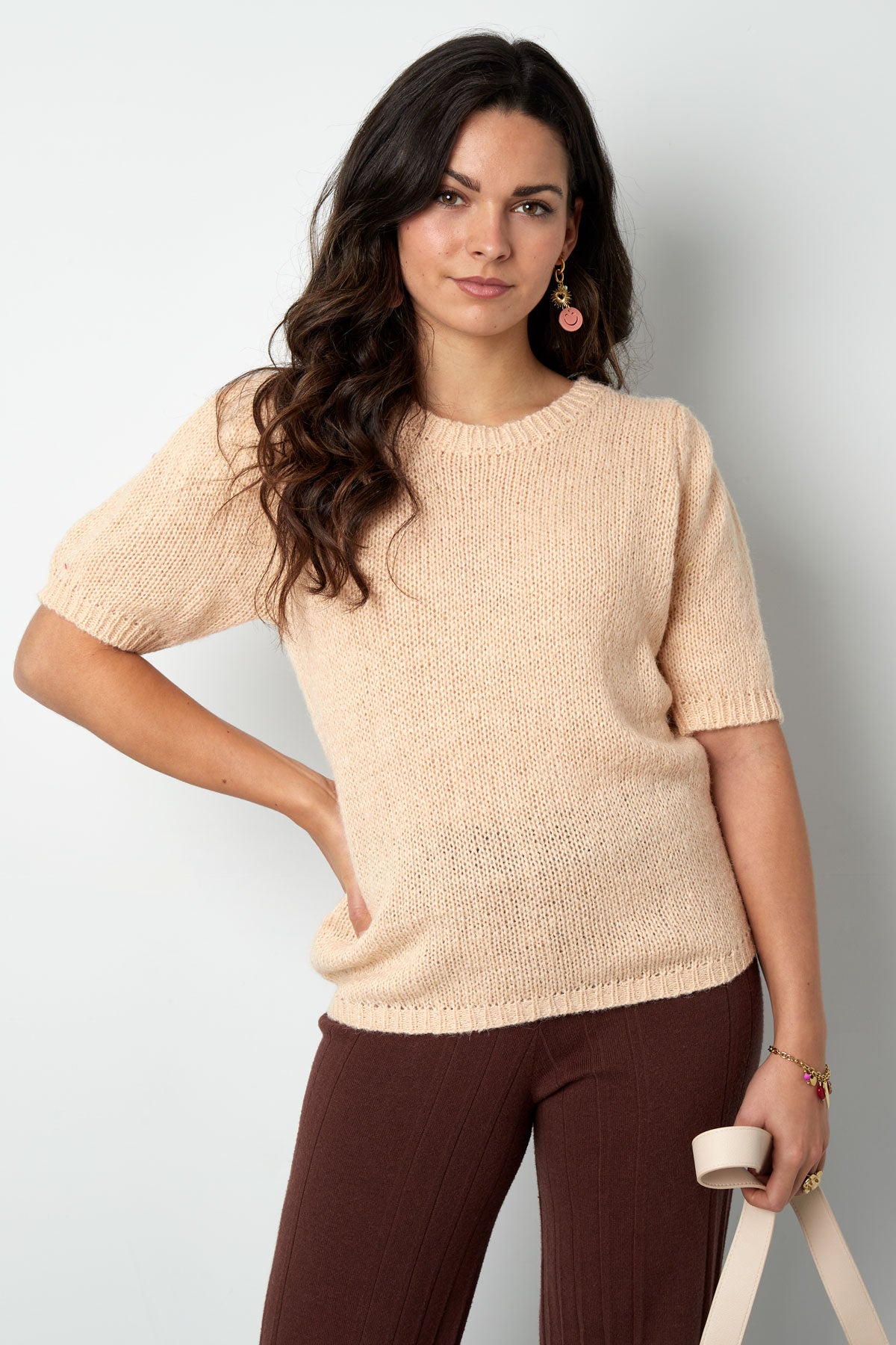 Weicher Pullover mit tiefen Rückenausschnitt & Satinschleife