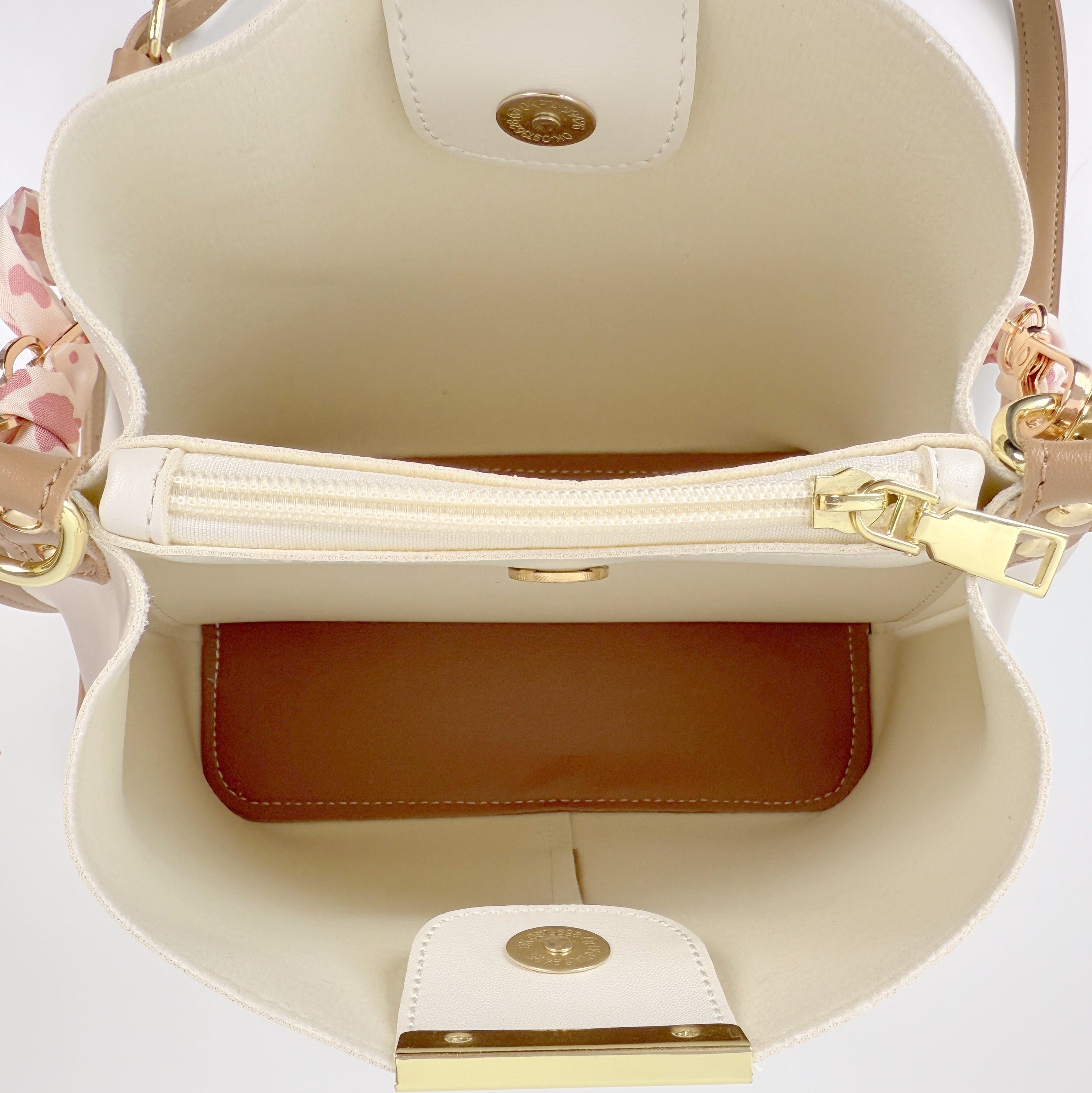 Umhängetasche - cremeweiß - Magnetverschluss