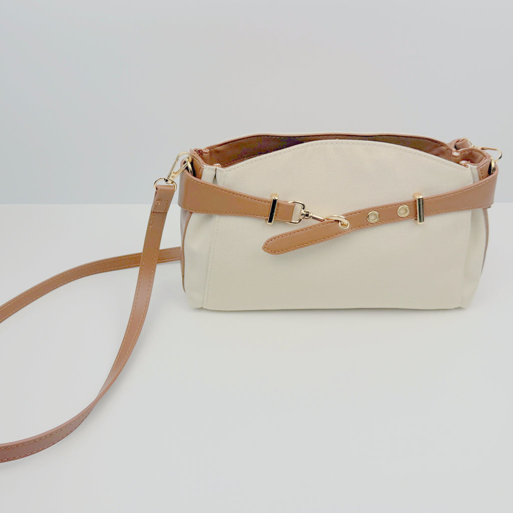 Süße kleine Umhängetasche - camel-ecru Material-Mix Kunstleder & Canvas