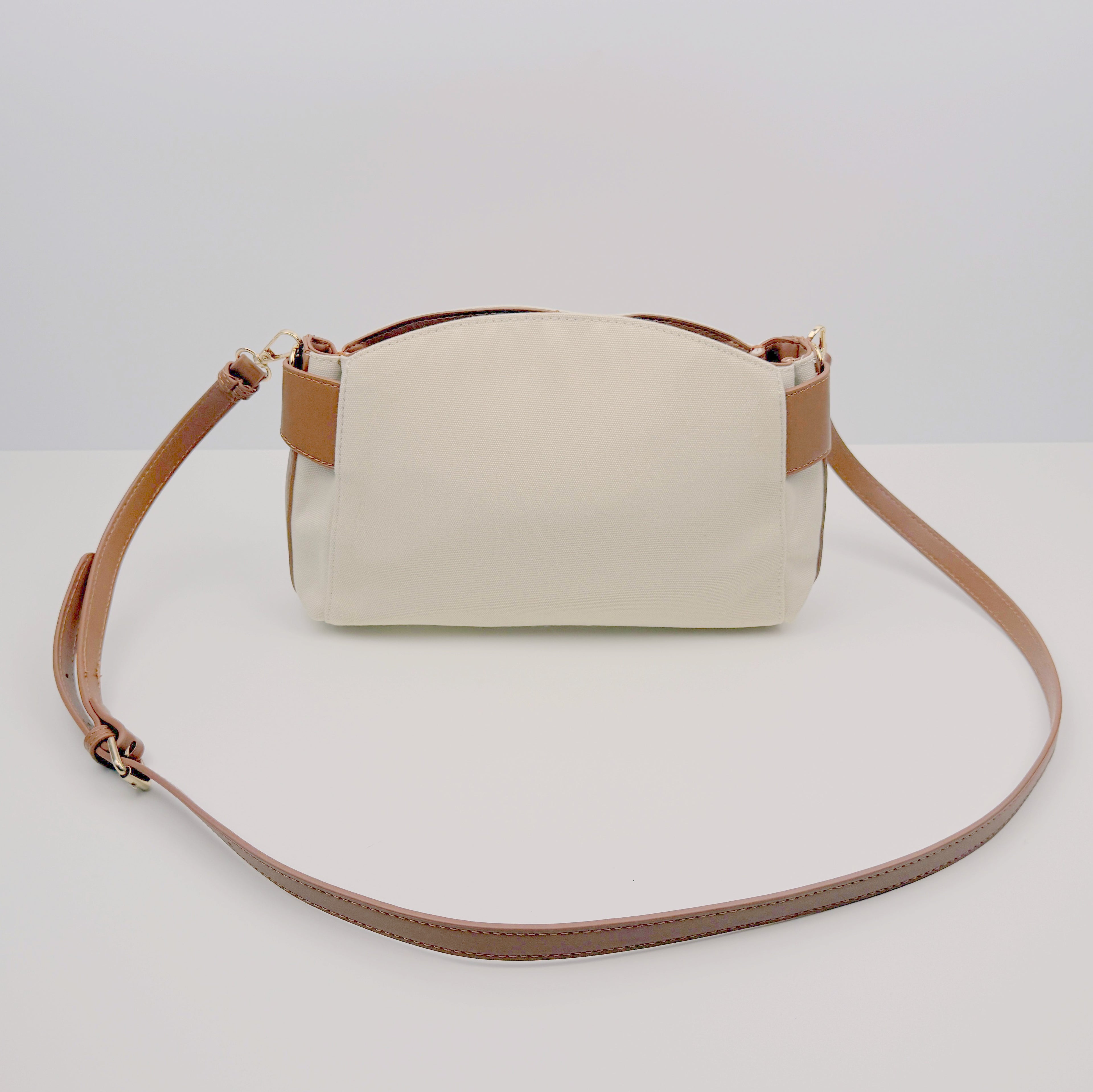 Süße kleine Umhängetasche - camel-ecru Material-Mix Kunstleder & Canvas