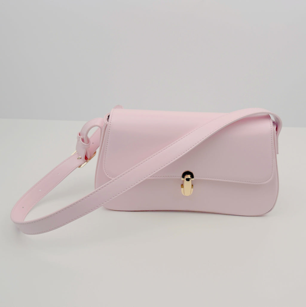 Elegante Umhängetasche - Kunstleder - mit goldenen Verschlüssen