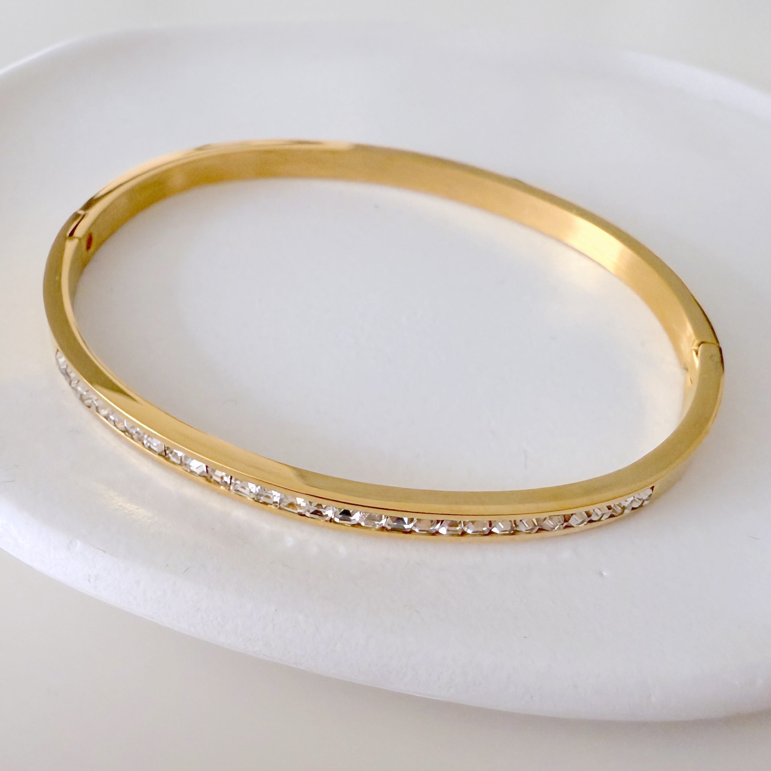 Armreif mit Strasssteinen Gold Stainless-Steel