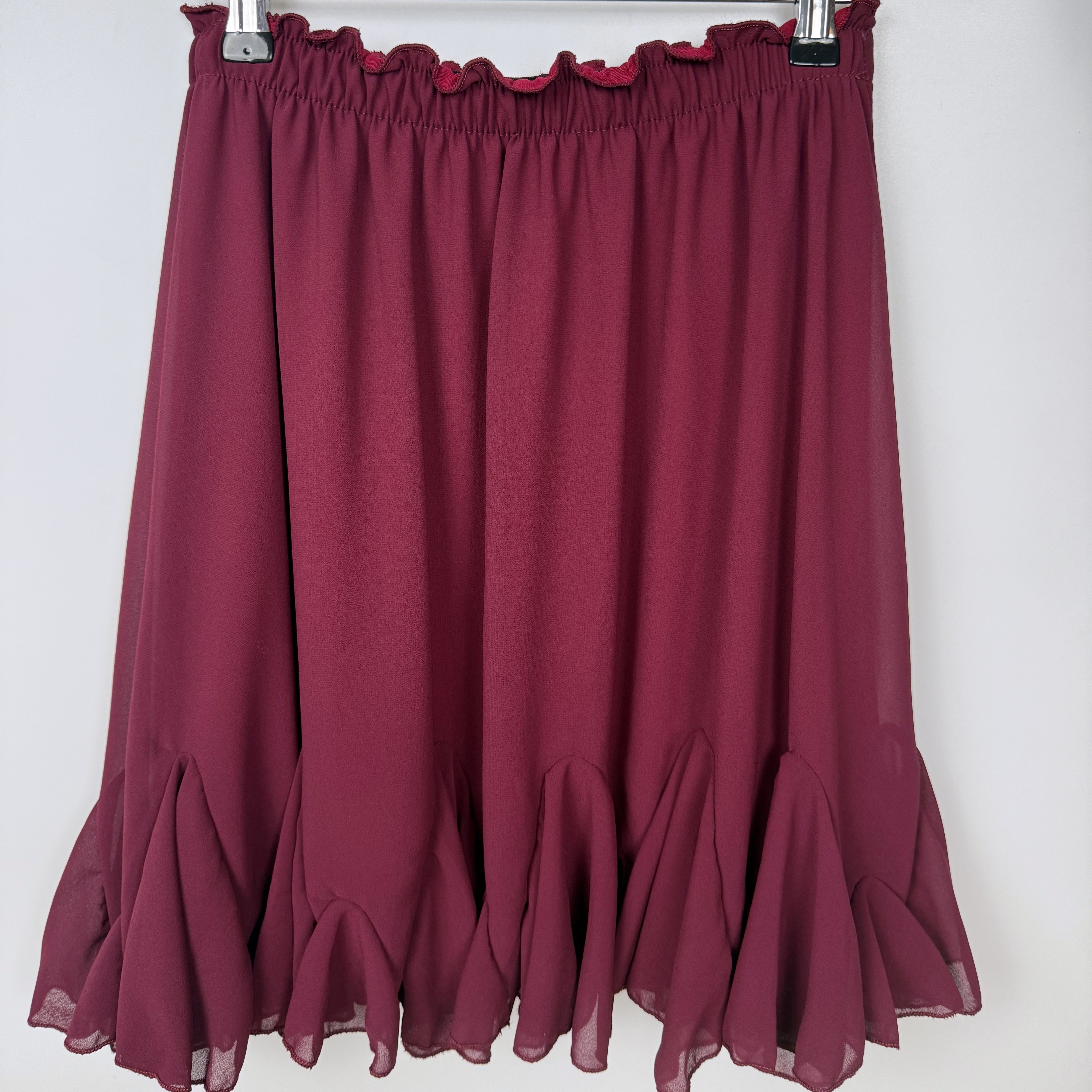 Wunderschöner Rock Bordeaux