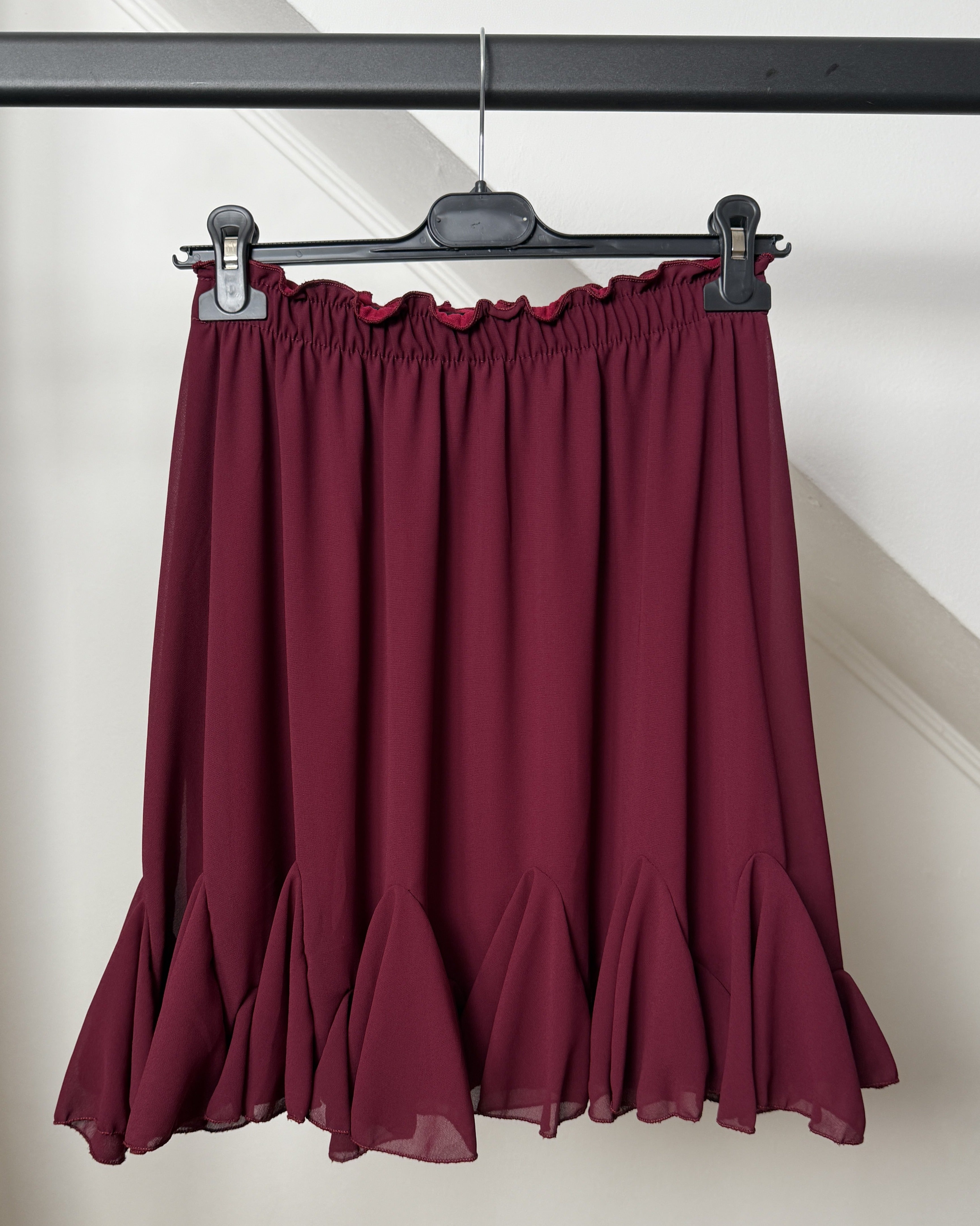 Wunderschöner Rock Bordeaux