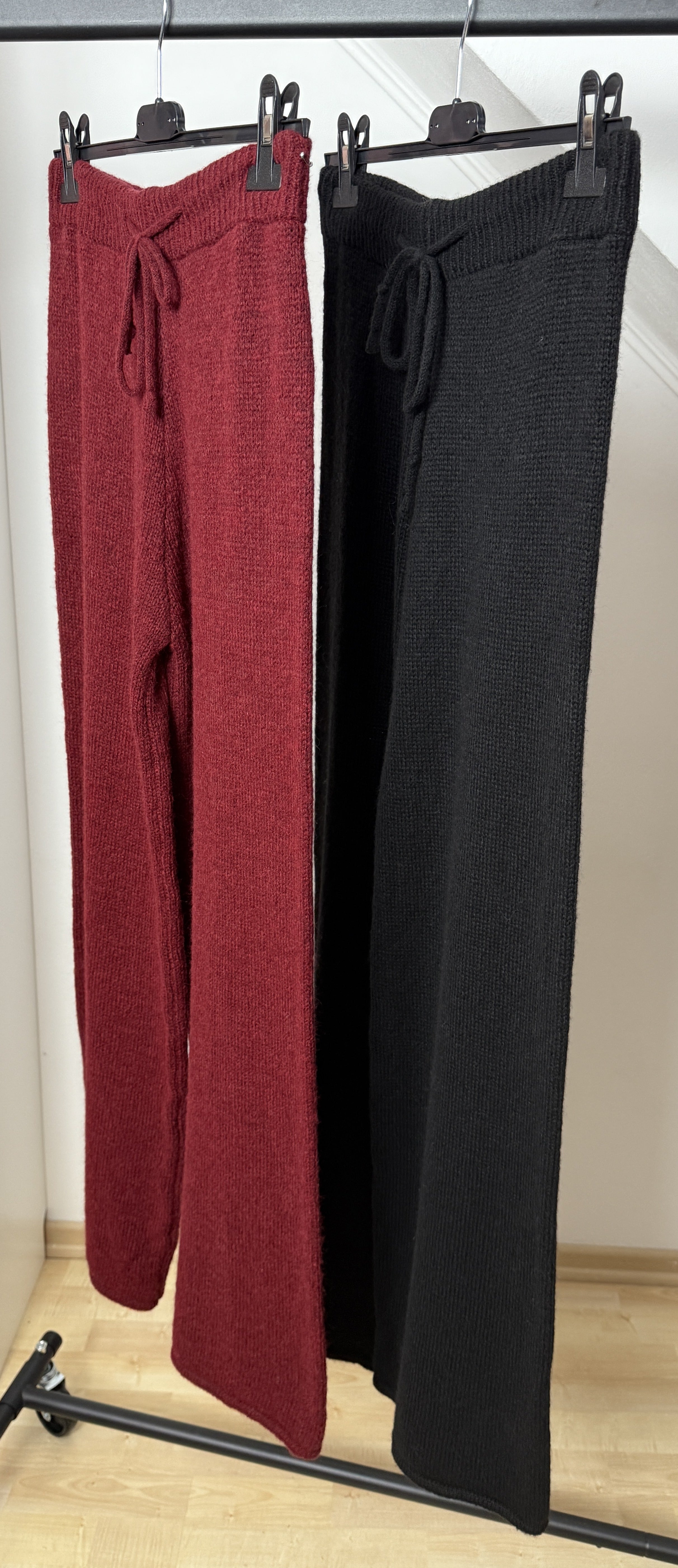 Cosy Strickhose Bordeaux