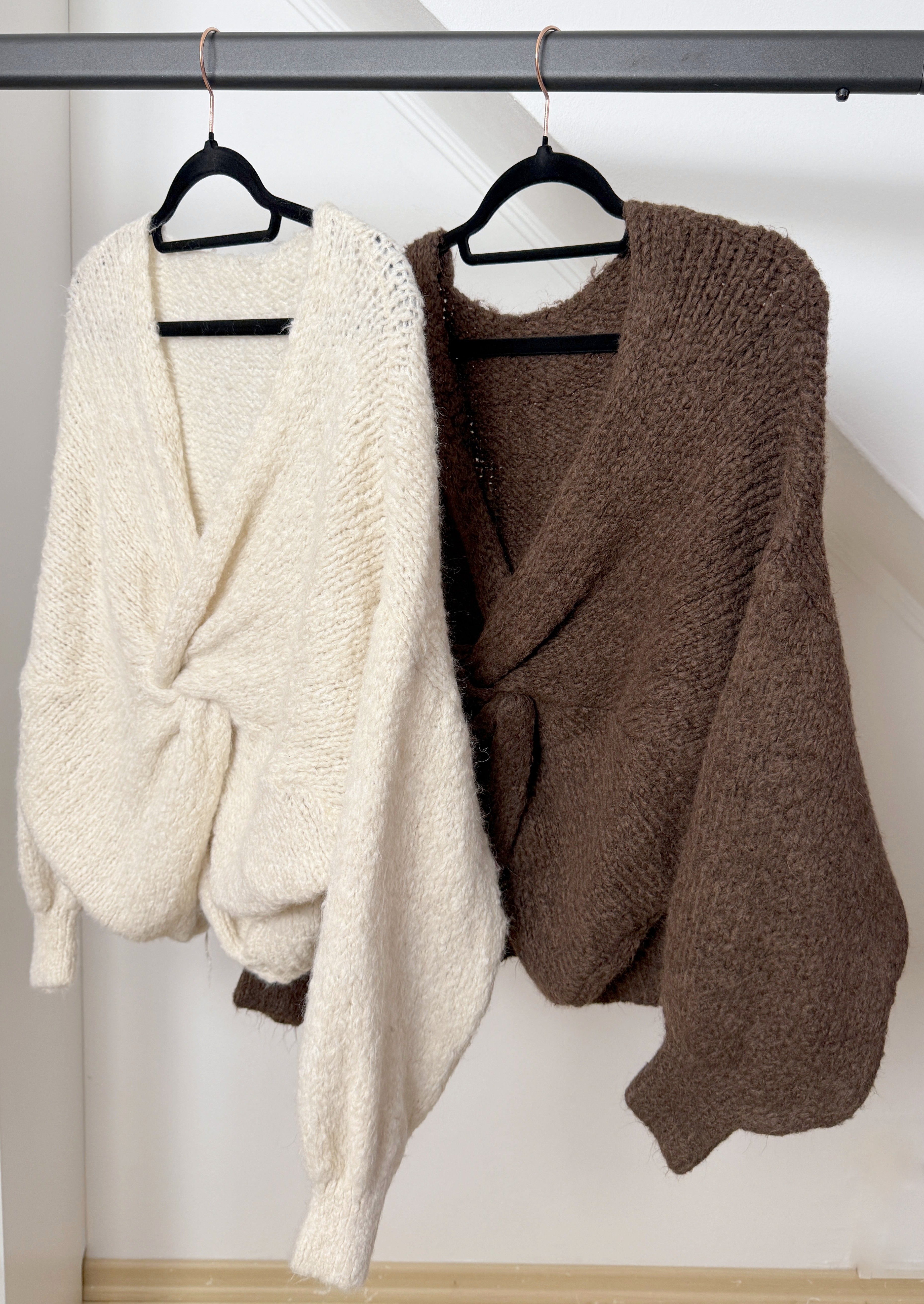 Cosy Strickjacke - Knoten