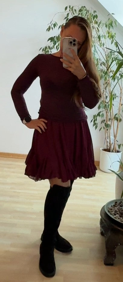 Wunderschöner Rock Bordeaux