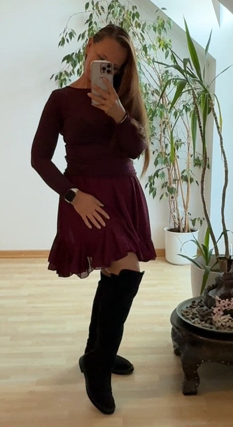 Wunderschöner Rock Bordeaux